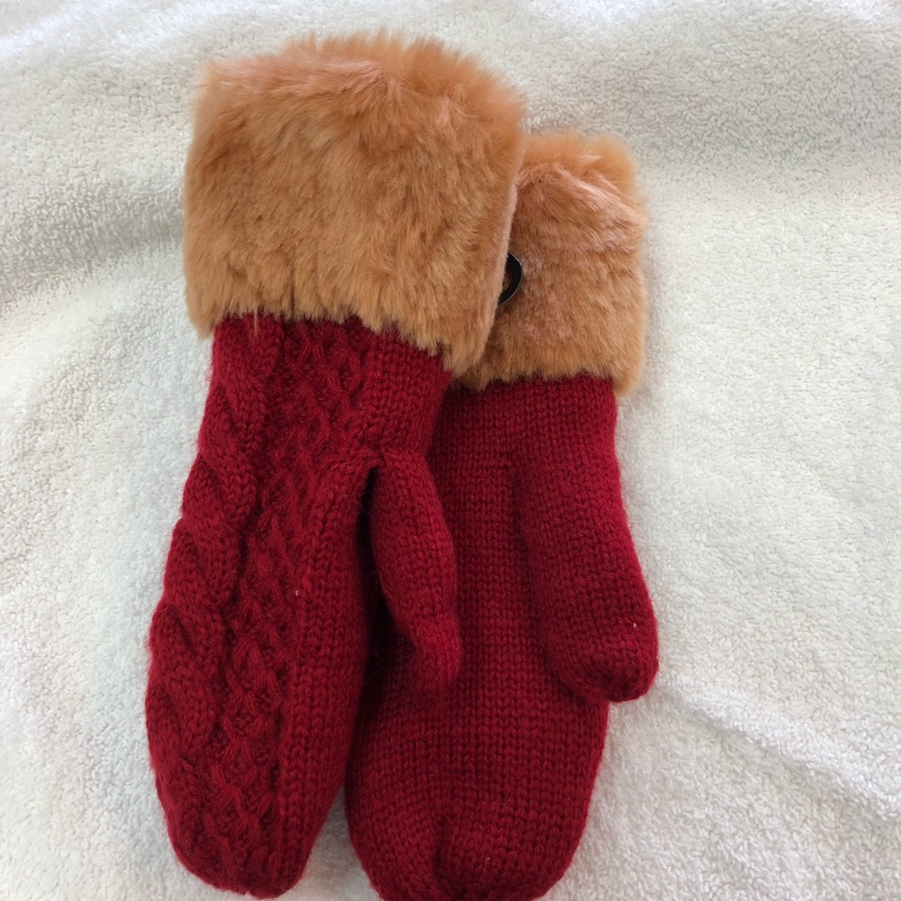 Brand new Fashion gloves!!